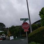 Traffic Sign at 12826 12828 Via Grimaldi, Del Mar