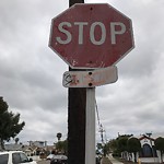 Traffic Sign at 2725–2799 Lincoln Ave